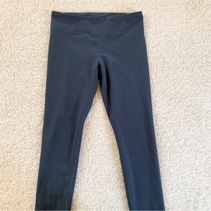 Black under armor size small leggings